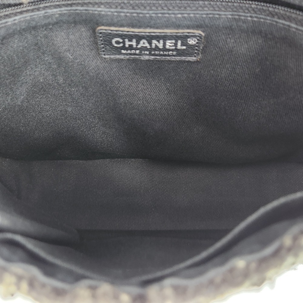 CHANEL Bag - Picture 4 of 16
